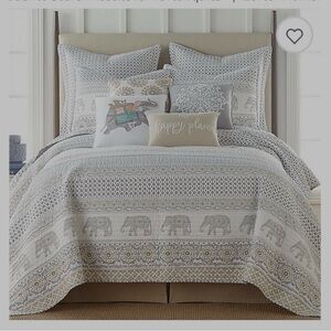 Levtex Elephant Queen Quilt Set